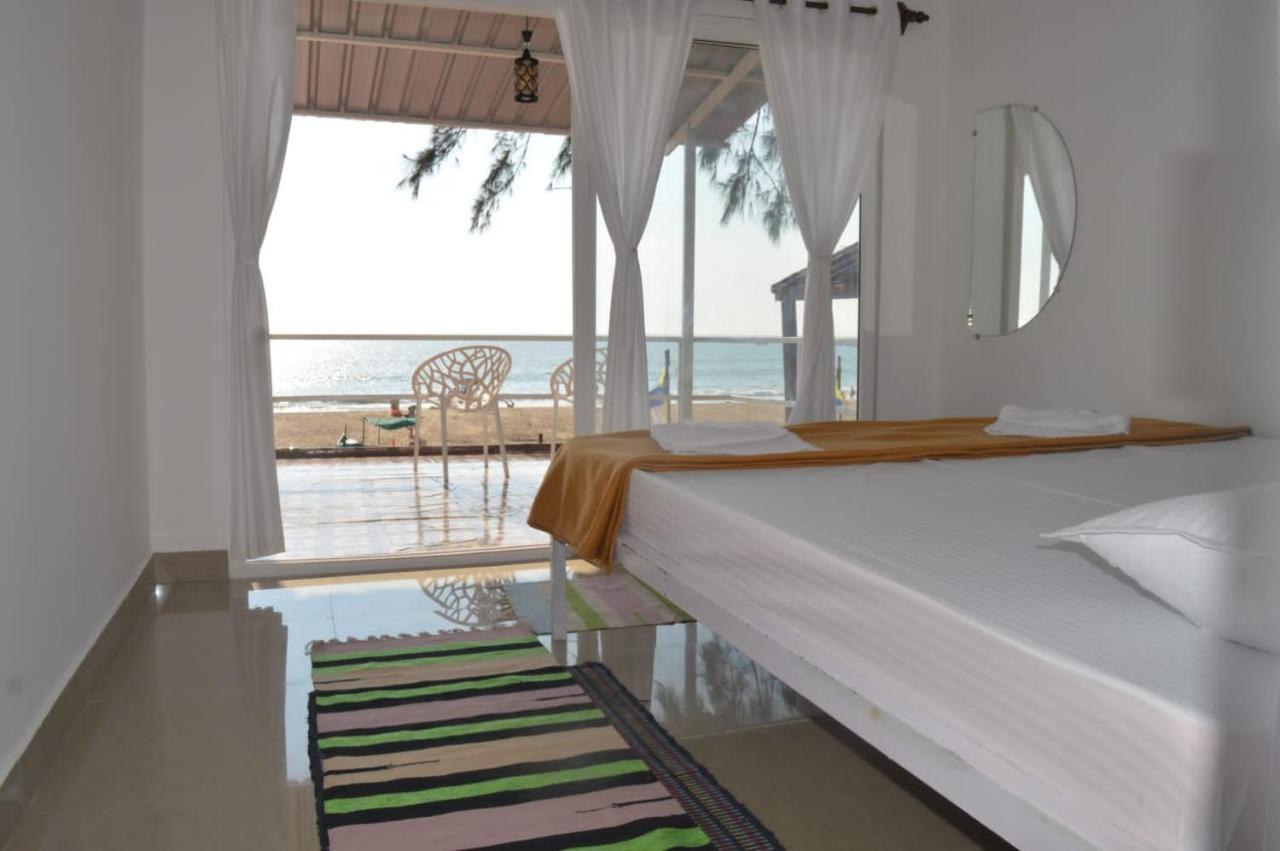 Baywatch Beach Resort Patnem Канкон Экстерьер фото