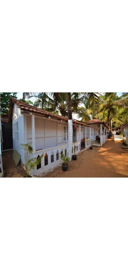 Baywatch Beach Resort Patnem Канкон Экстерьер фото