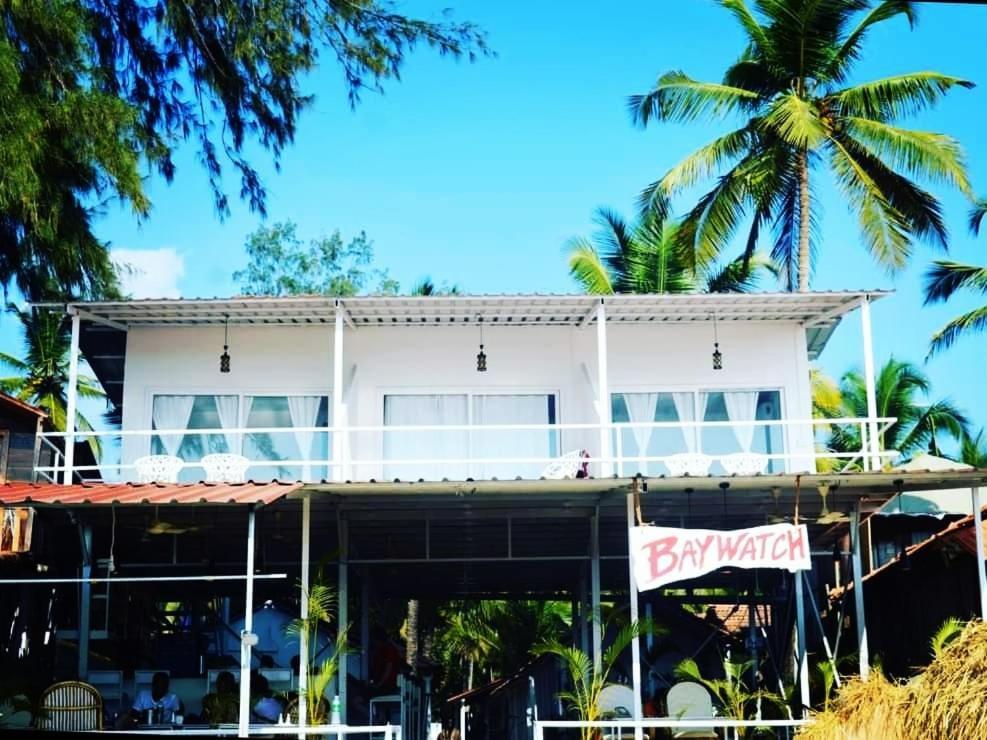 Baywatch Beach Resort Patnem Канкон Экстерьер фото